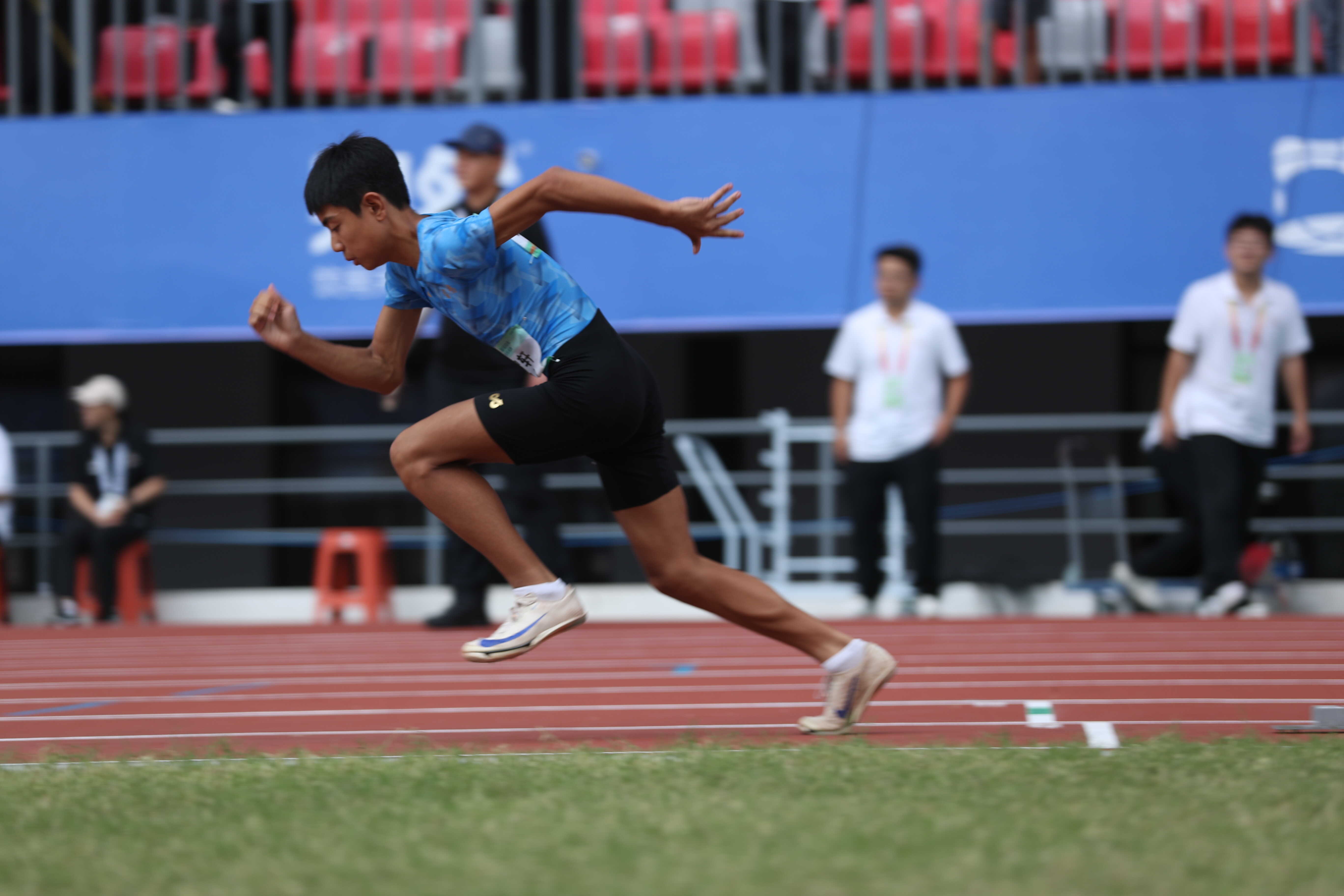 微信图片_2026-08-28_090141_463.jpg 皇冠体育